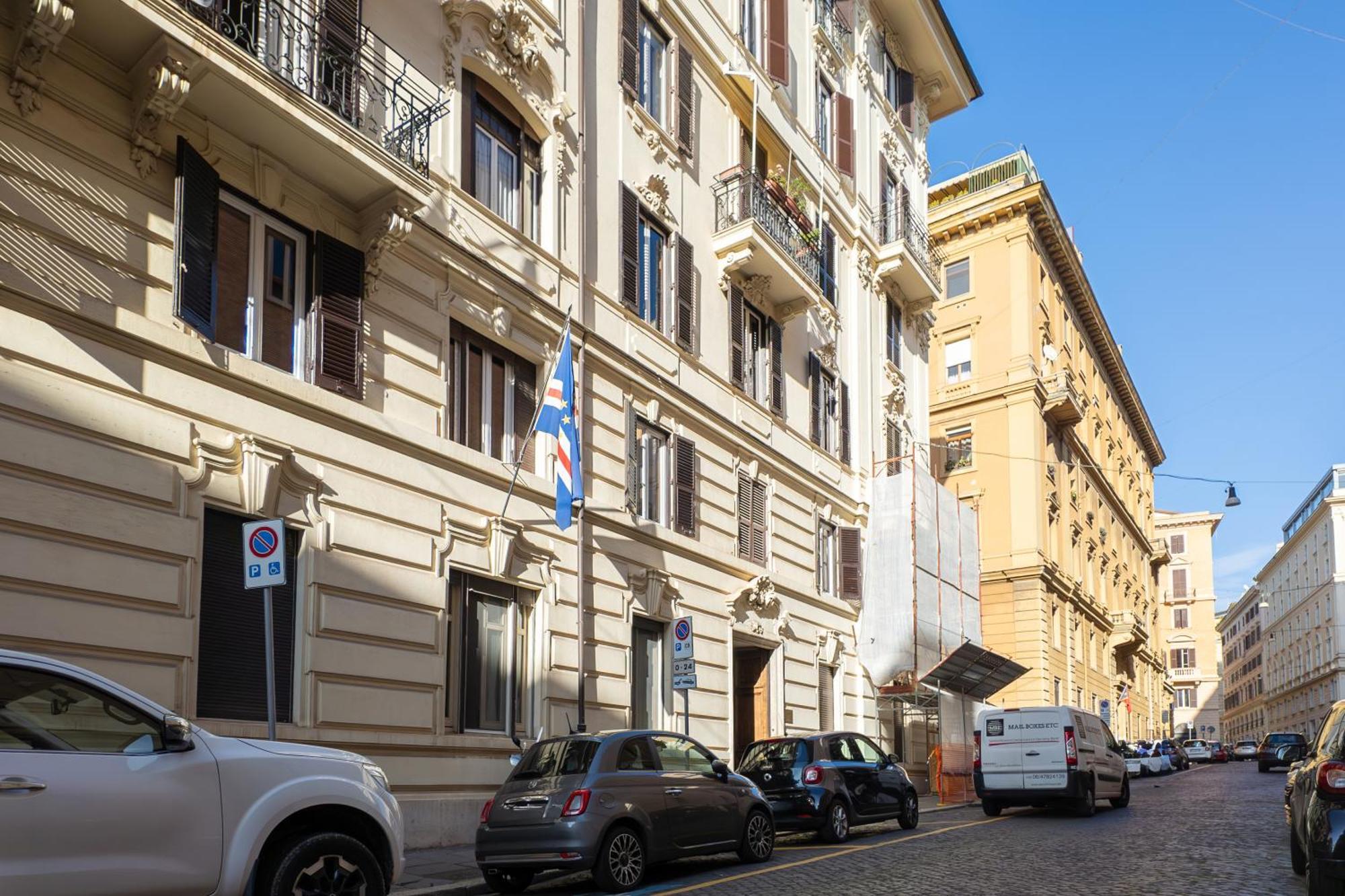C3 Top Class Apartment, 2 Camere Da Letto, 2 Bagni, Giardino Distante 15 Minuti A Piedi Da Fontana Di Trevi Rome Extérieur photo