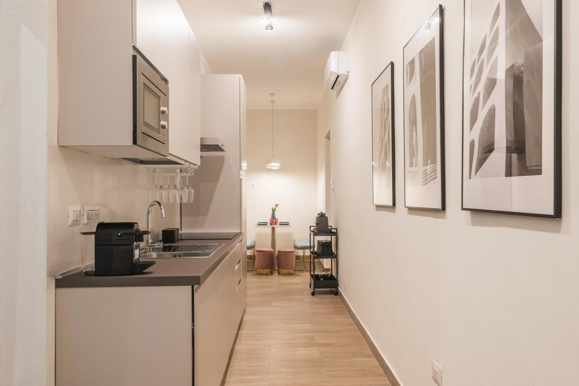 C3 Top Class Apartment, 2 Camere Da Letto, 2 Bagni, Giardino Distante 15 Minuti A Piedi Da Fontana Di Trevi Rome Extérieur photo